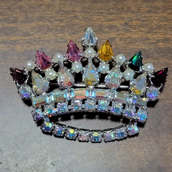 B David Crown Brooch Pin Family Crown Pin Rhinestones Faux Pearls Vintage - Picture 5 of 5